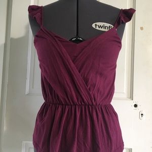 Wine ruffle Shoulder tank top extra small